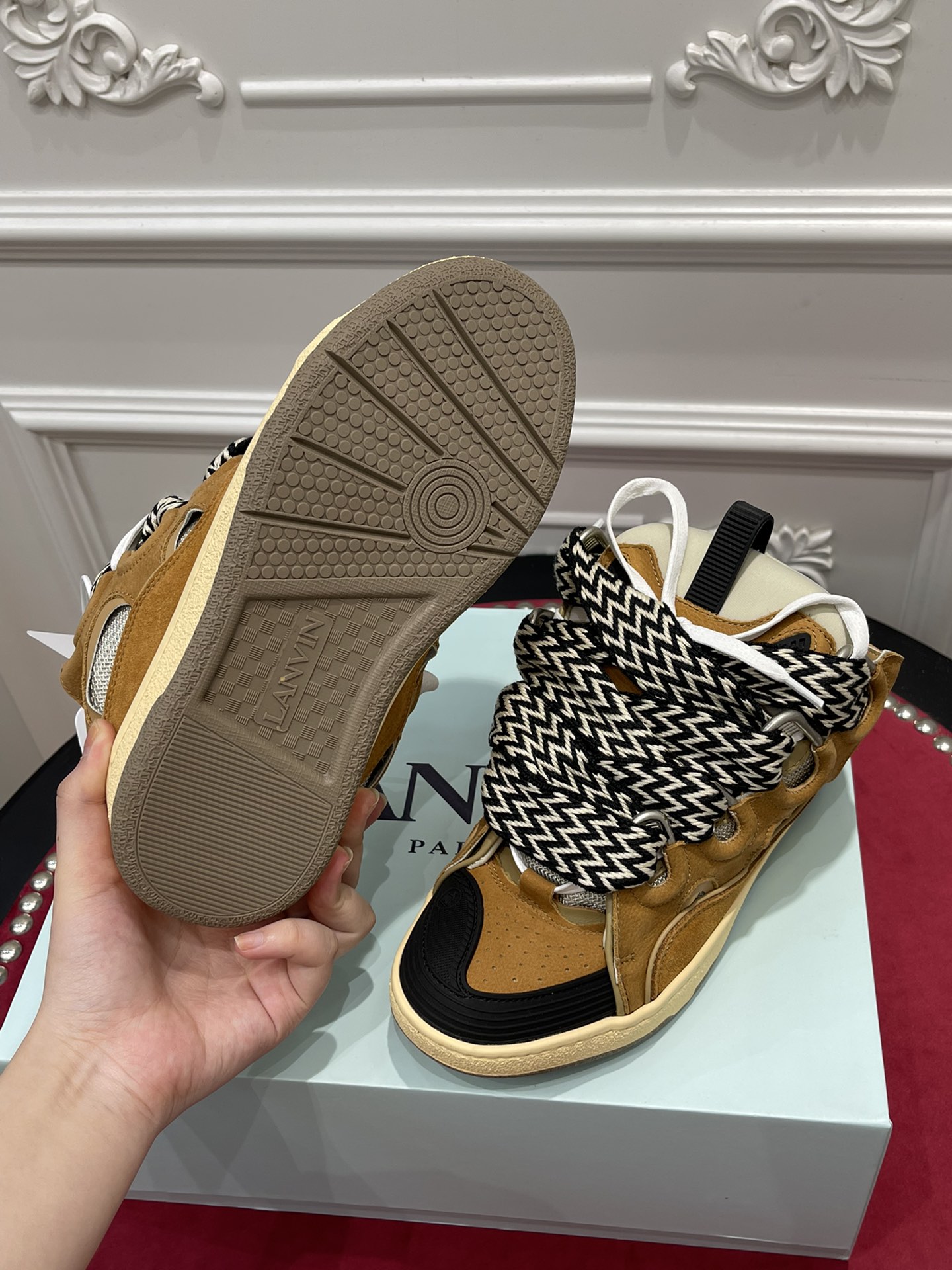 Lanvon Leather Curb FM-SKRK11-DRAG-A21632