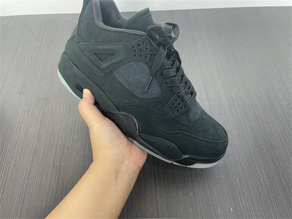 Jordan 4 Retro Kaws Black 930155-001