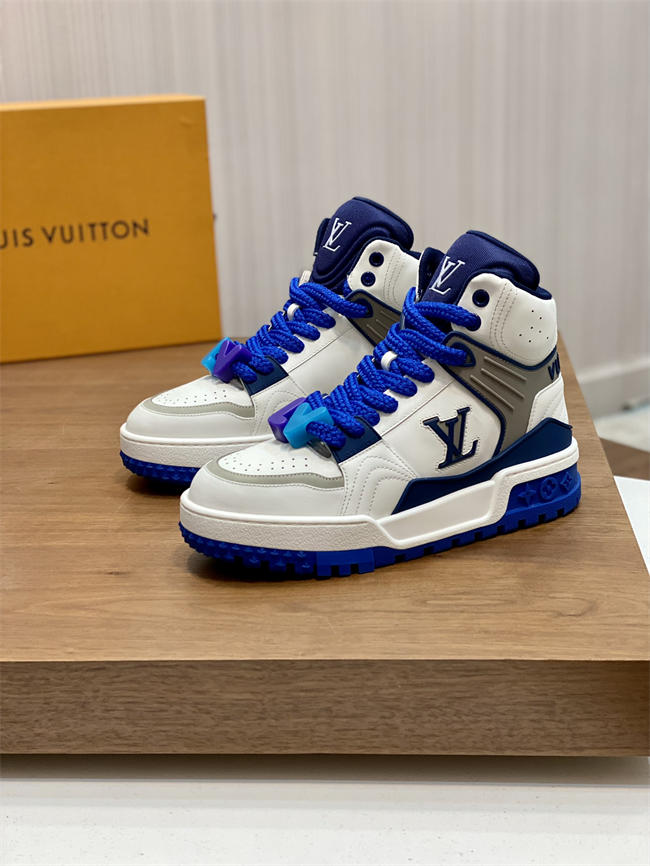 Lv Trainer Sneaker 11