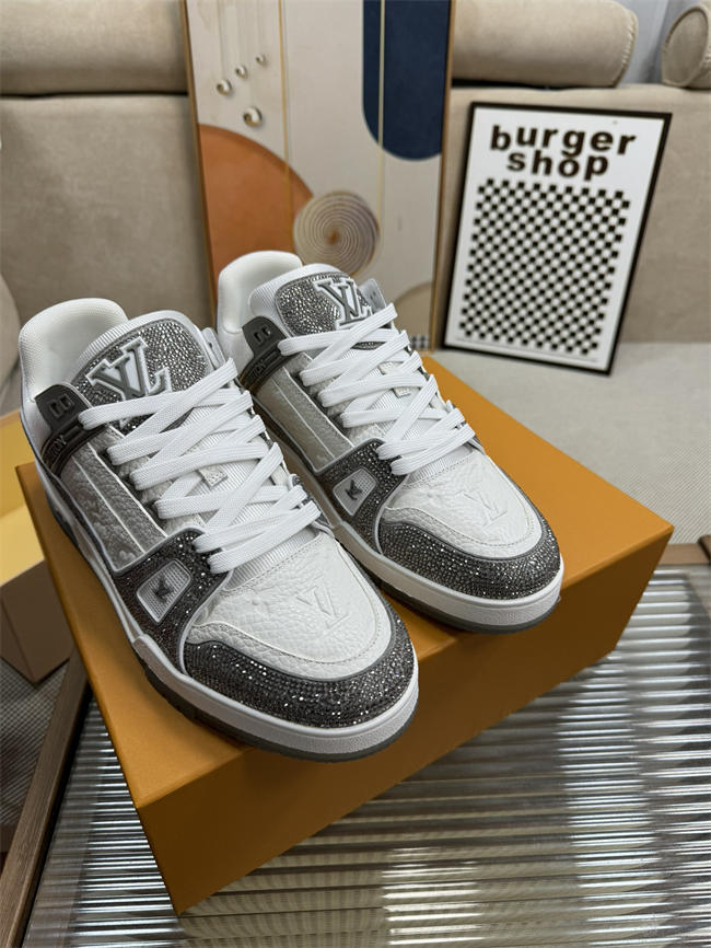 Lv Trainer Sneaker 15