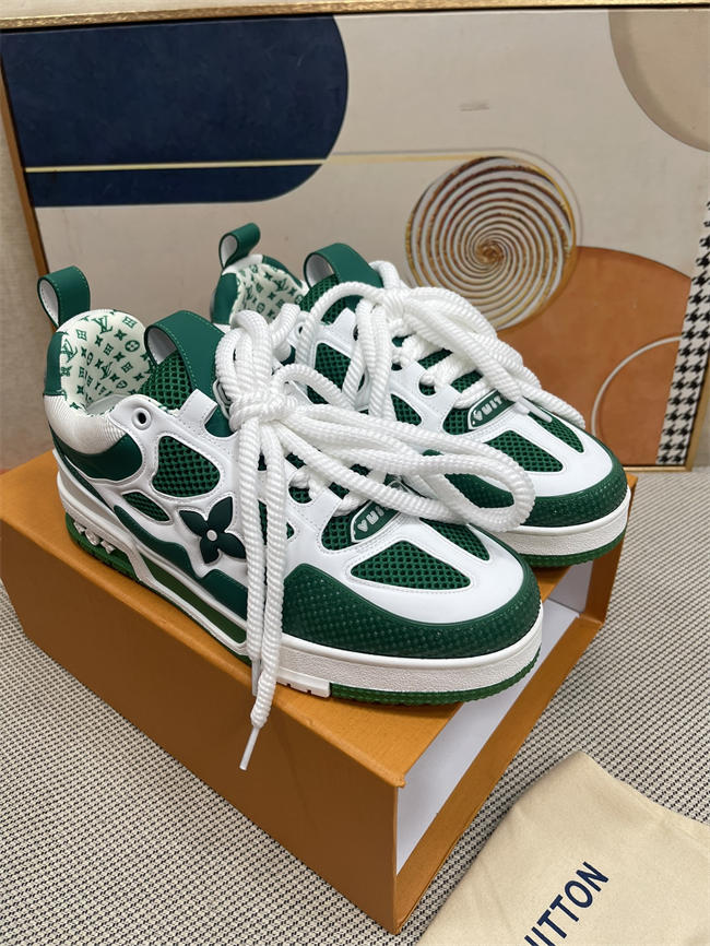 Lv Trainer Sneaker 34