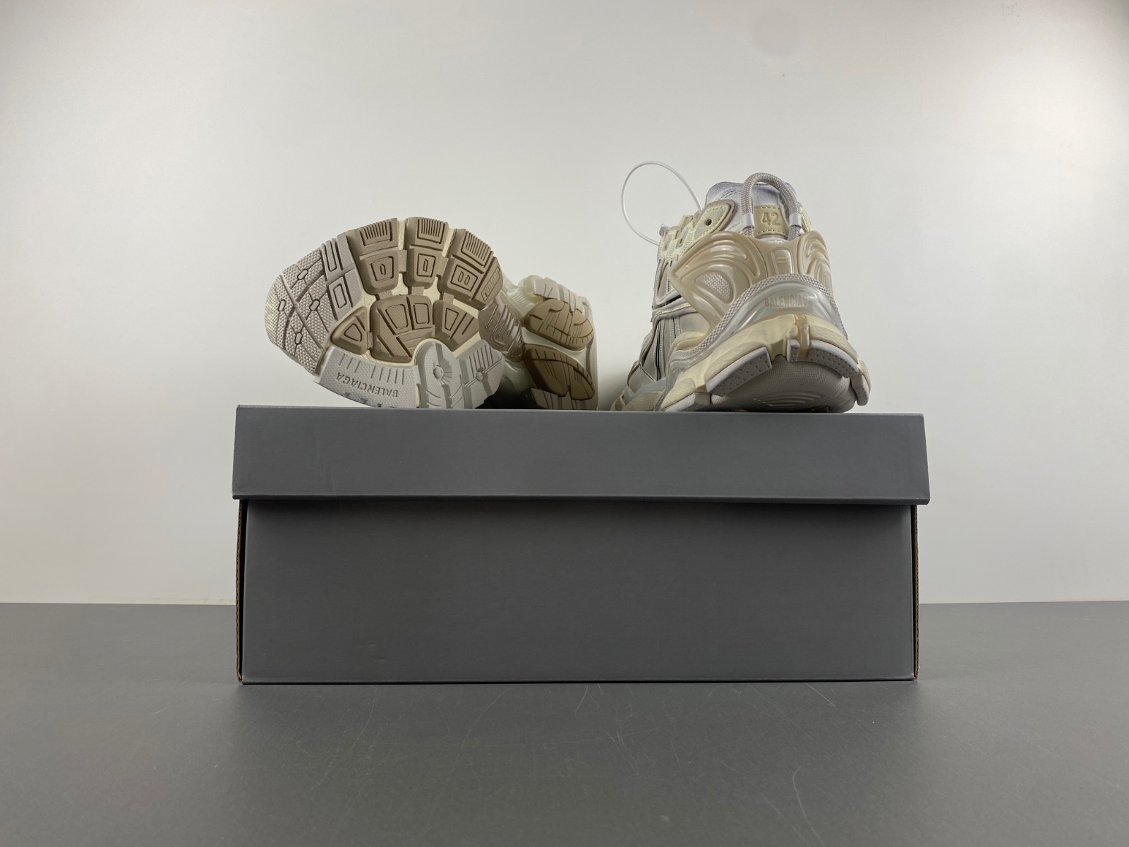 Balenciaga 772774-W3RNY-1205