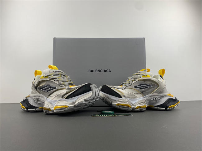 Balenciaga 11 CARGO 23ss 784341 W2MV1 1170