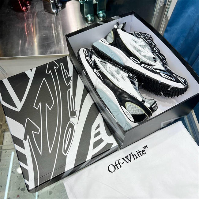 OFF-WHITE Be Right Back