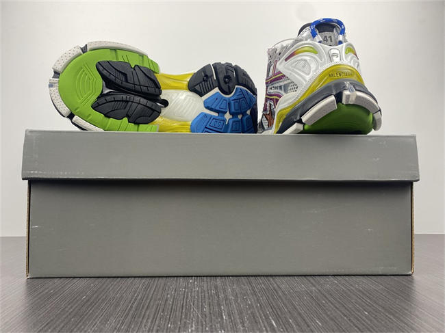 BLCG 677403W3RB68123