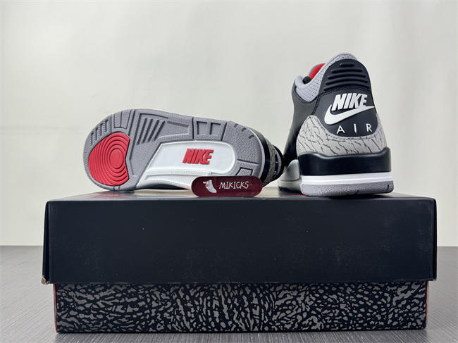 Air Jordan 3 OG “Black Cement”  DN3707-010
