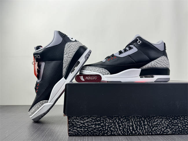 Air Jordan 3 OG “Black Cement”  DN3707-010