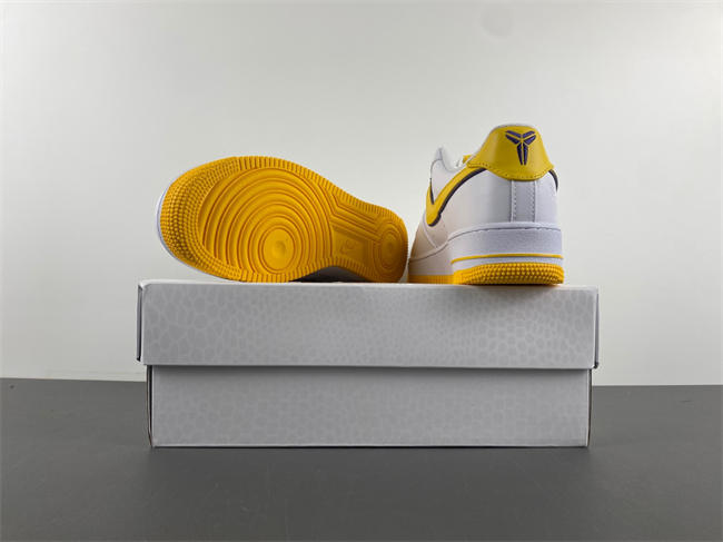 Kobe Bryant x Nike Air Force 1 Low FZ1151-100
