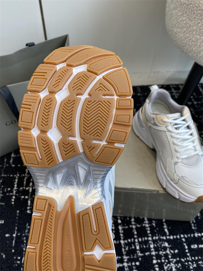 Golden Goose Sneaker