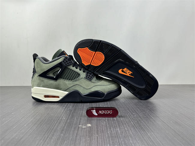UNDEFEATED x Air Jordan 4 OG IB1519-200