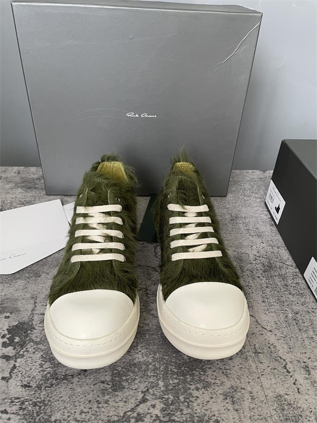 Rick Owens Low Sneaker 32