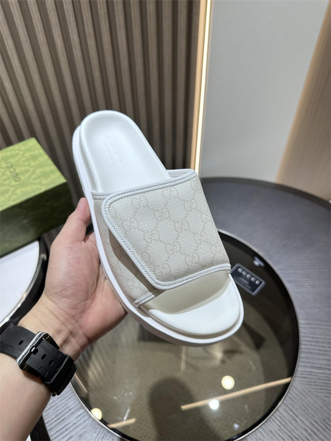 Gucci Slide 87